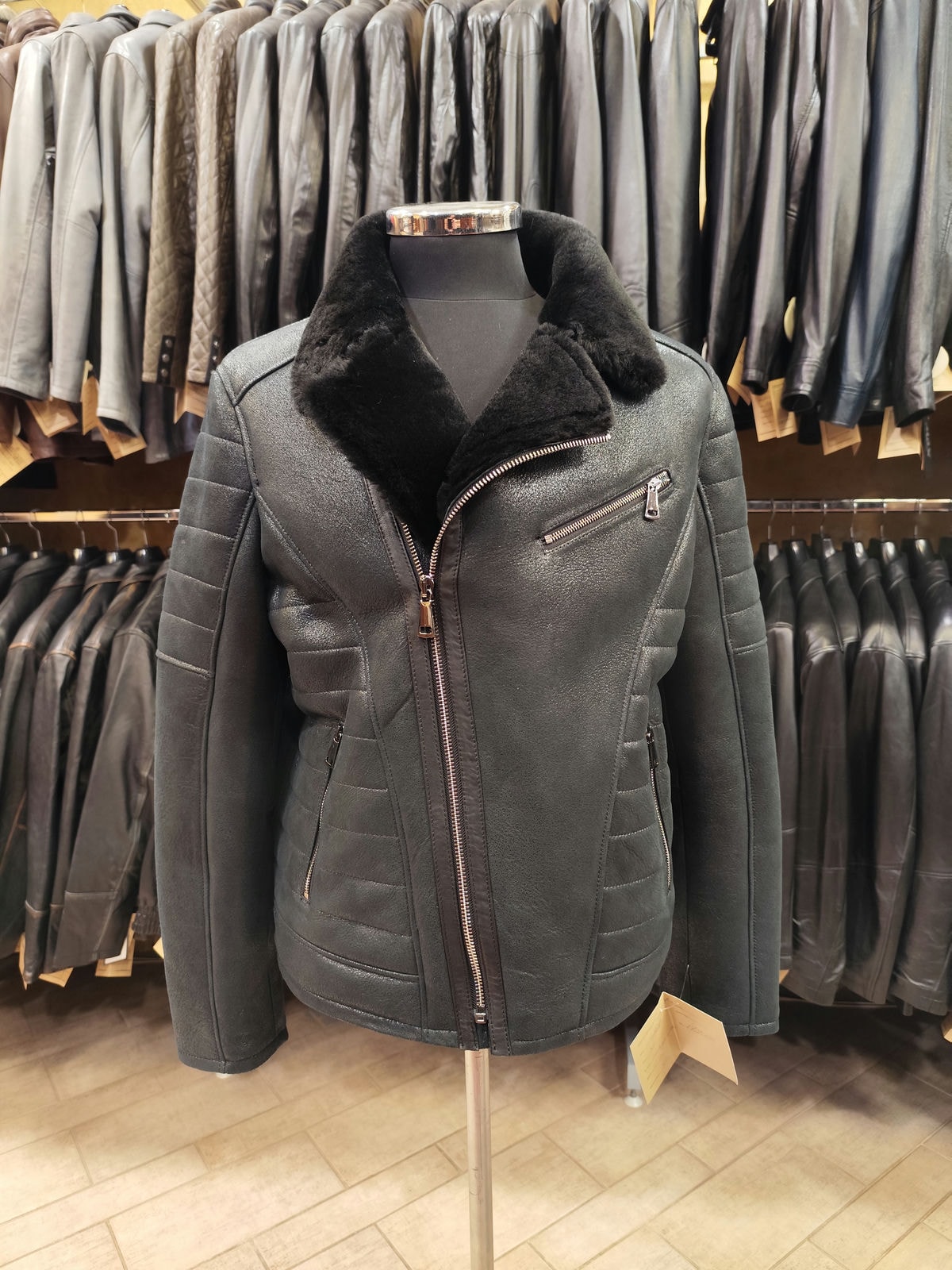 Cropped Faux leather Jacket